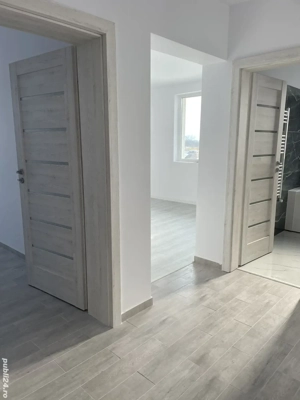 Apartament 2 camere-Loc de parcare inclus - imagine 2