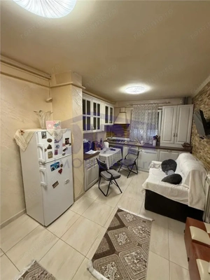 2 camere cu  centrala proprie , multiple imbunatatiri, Tei