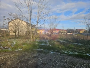 Teren Clinceni cu drum de servitute - zona Primarie. - imagine 2