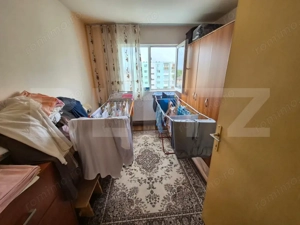 Apartament cu 4 camere, decomandat, 79 mp, etaj intermediar, zona Micro III - imagine 5