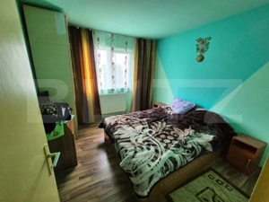 Apartament cu 4 camere, decomandat, 79 mp, etaj intermediar, zona Micro III - imagine 2
