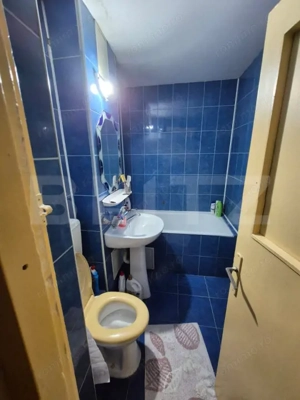Apartament cu 4 camere, decomandat, 79 mp, etaj intermediar, zona Micro III - imagine 7