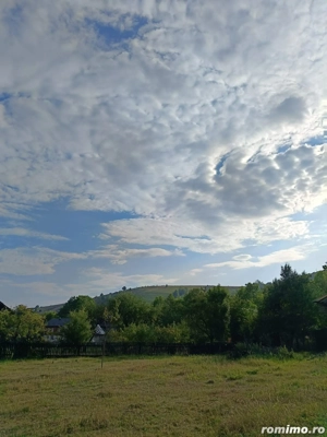  Teren intravilan  2150 mp cu toate utilitățile - imagine 3