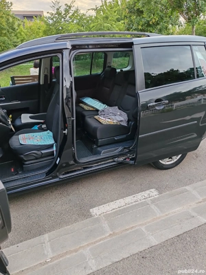 Vând Mazda 5, an 2008, 2L Turbo Diesel, 146 cp, 7 locuri, înmatriculat - imagine 4