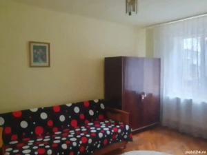 Vând apartament cu 2 cam.în loc.Vulcan,jud.Hunedoara,47mp,+boxă ext.de 2,7mp,30000  neg.