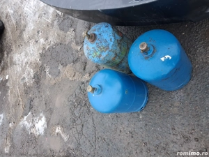  3 butelii aragaz 60 lei 