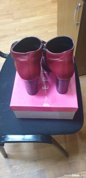 Vând ghete elegante roșii din piele naturală - imagine 3