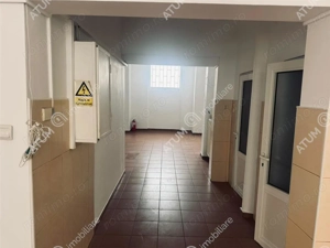 Spatiu comercial 100 mp utili 9 ml vitrina 2 intrari Valea Aurie Sibiu - imagine 9