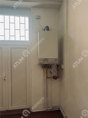 Spatiu comercial 100 mp utili 9 ml vitrina 2 intrari Valea Aurie Sibiu - imagine 8