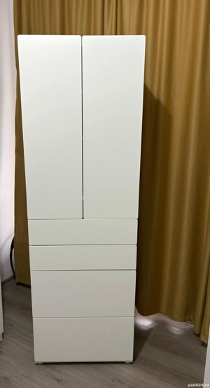 Dulap IKEA alb ideal pentru camera copiilor