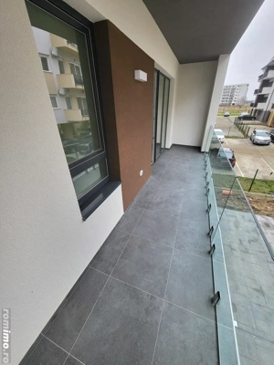 Nou. Etaj 1. Zona Girocului. Pozitie excelenta. Asfalt. Terasa mare. - imagine 7