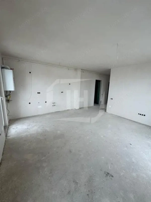 Apartament 2 camere, terasa, parcare, zona Eroilor