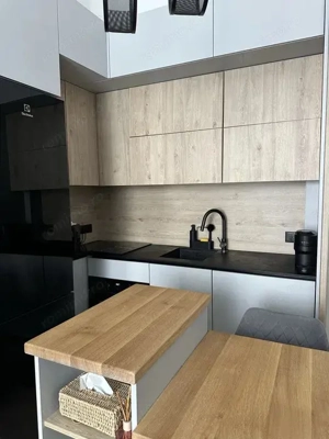Apartament cu 2 camere si curte la casa in centrul Brasovului, 50 mp, PREMIUM - imagine 5