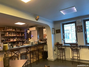 Cafenea cu terasa la Parcul Carol