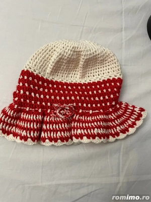 Vand caciuli crosetate - imagine 3