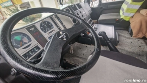  MAN - IV - 18284 - imagine 4