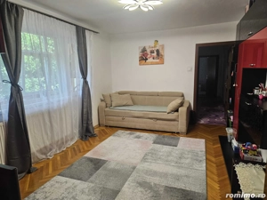 Apartament cu 3 camere, et 2, zona Gheorghe Lazăr