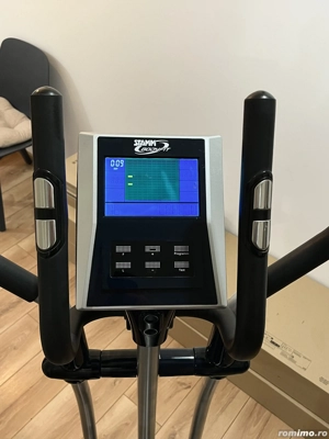 Crosstrainer profesional STAMM Bodyfit Octans 7000 - imagine 2