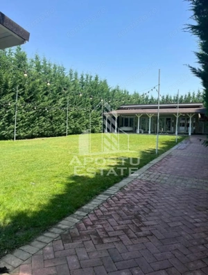 Cladire cu 4 apartamente si sala de evenimente ptr 60 persoane - imagine 2