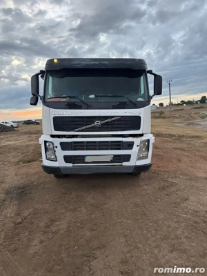 autobasculanta volvo 8x4 - imagine 3