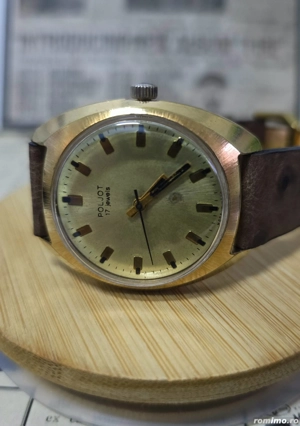Vand Ceas mecanic pentru barbati Poljot 2614, cadran auriu, fabricat in jurul anului 1970