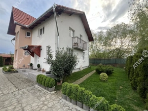 Casa individuala cu 5 camere si 3 bai cu teren de 356 mp zona Veterani