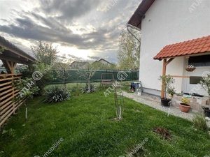 Casa individuala cu 5 camere si 3 bai cu teren de 356 mp zona Veterani - imagine 19