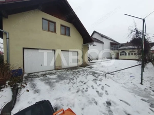 Proprietate exclusivista 2 case si 1 spatiu comercial in zona Centrala - imagine 3