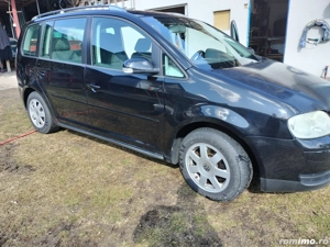 se vinde touran 2004 - imagine 3