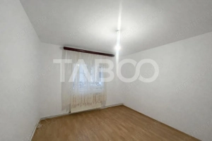 Garsoniere decomandata Zona Vasile Aron in bloc izolat termic 