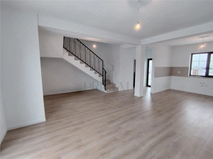 Duplex despartit prin camera tehnica - 2 dormitoare - 2 bai - zona foarte buna - imagine 6