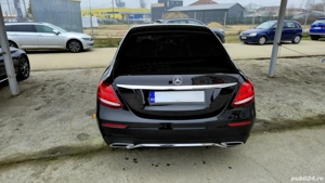 Mercedes Benz E220d AMG LINE  - imagine 4