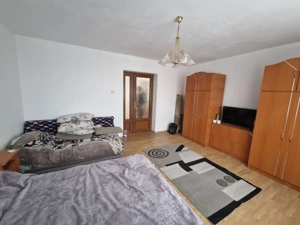 Casă spațioasă în comuna Recea, într-o zonă liniștită și bine poziționata - imagine 9