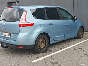Renault Grand Scenic  - imagine 8