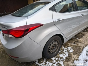 Hyundai Elantra 1.6 MPi - imagine 8