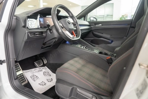 Volkswagen Golf BlueMotion Technology - imagine 12