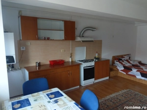 Inchiriez garsoniera in Traian, Bloc nou,et.3, 44mp, centrala proprie, mobilata si utilata, 1100 lei