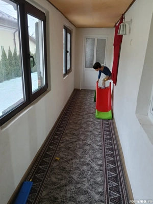 Casa de vanzare piatra olt la strada principala Intr o zona in plina dezvoltare  - imagine 3