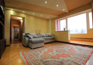 3 min de Iulius Town, centrala proprie