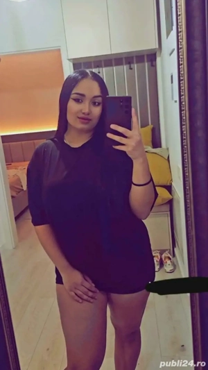  Upsss....ahhhh....cu mine ai vrea? 2 în oraș