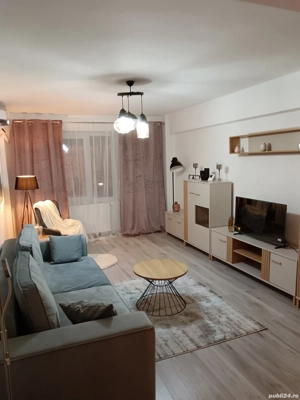 Închiriez apartament 3 camere