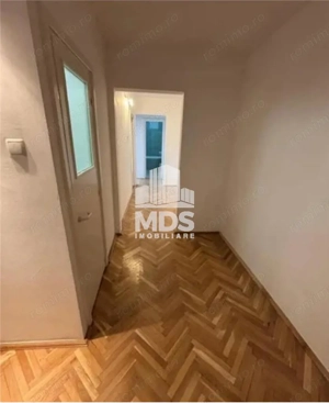 Decomandat la etajul 1 cu garaj sub bloc - imagine 4