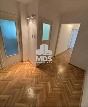 Decomandat la etajul 1 cu garaj sub bloc - imagine 6