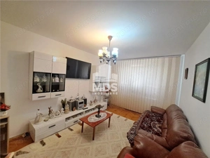 3 CAMERE, DECOMANDAT, ETAJ 2, CENTRALA TERMICA, GIROCULUI!