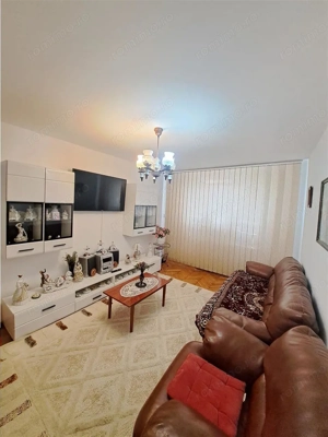 3 CAMERE, DECOMANDAT, ETAJ 2, CENTRALA TERMICA, GIROCULUI! - imagine 2