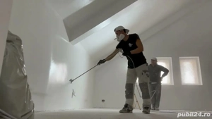 Zugravit industrial cu pompa Firma SRL zugrav