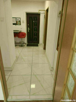 Apartament de închiriat în zona centrală.