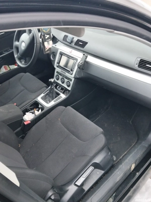 Vând Vw Pasat b6 an 2009 unic proprietar  - imagine 4