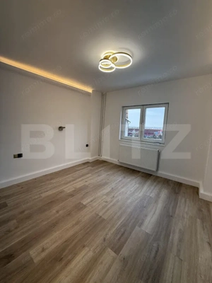 Apartament 2 camere, 55 mp, zona 9 Mai - imagine 8