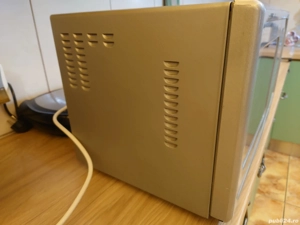 Cuptor cu microunde  - imagine 3